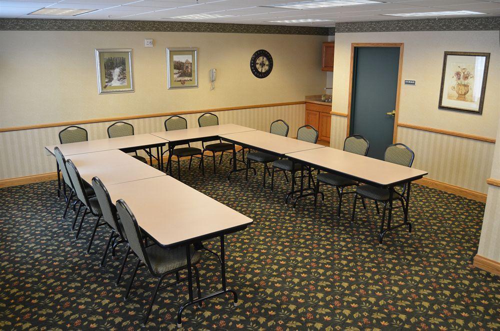 Holiday Inn Express & Suites Marquette By Ihg Зручності фото