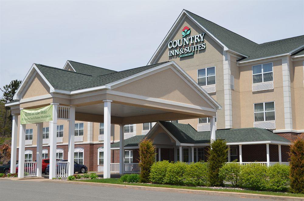 Holiday Inn Express & Suites Marquette By Ihg Екстер'єр фото