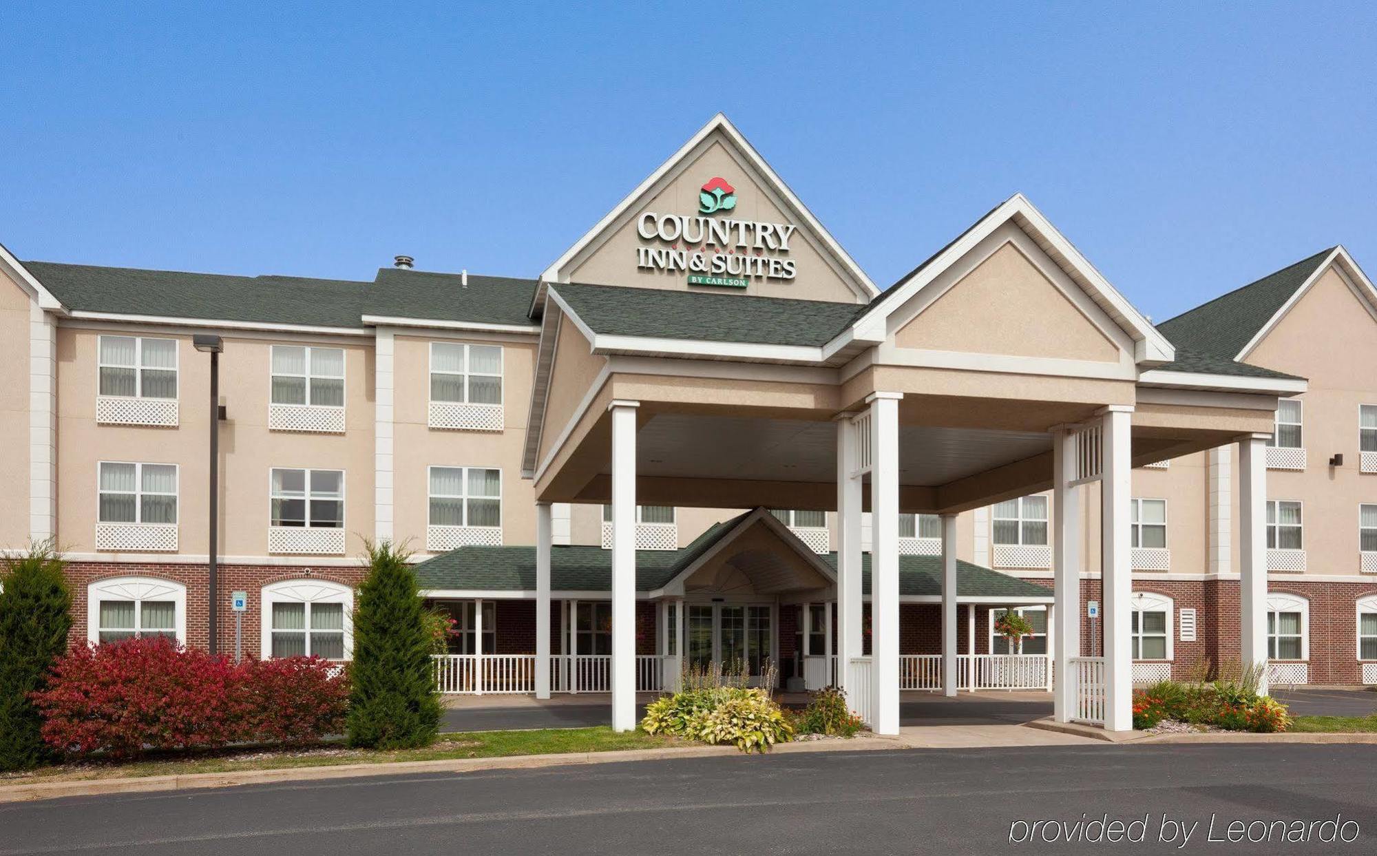 Holiday Inn Express & Suites Marquette By Ihg Екстер'єр фото