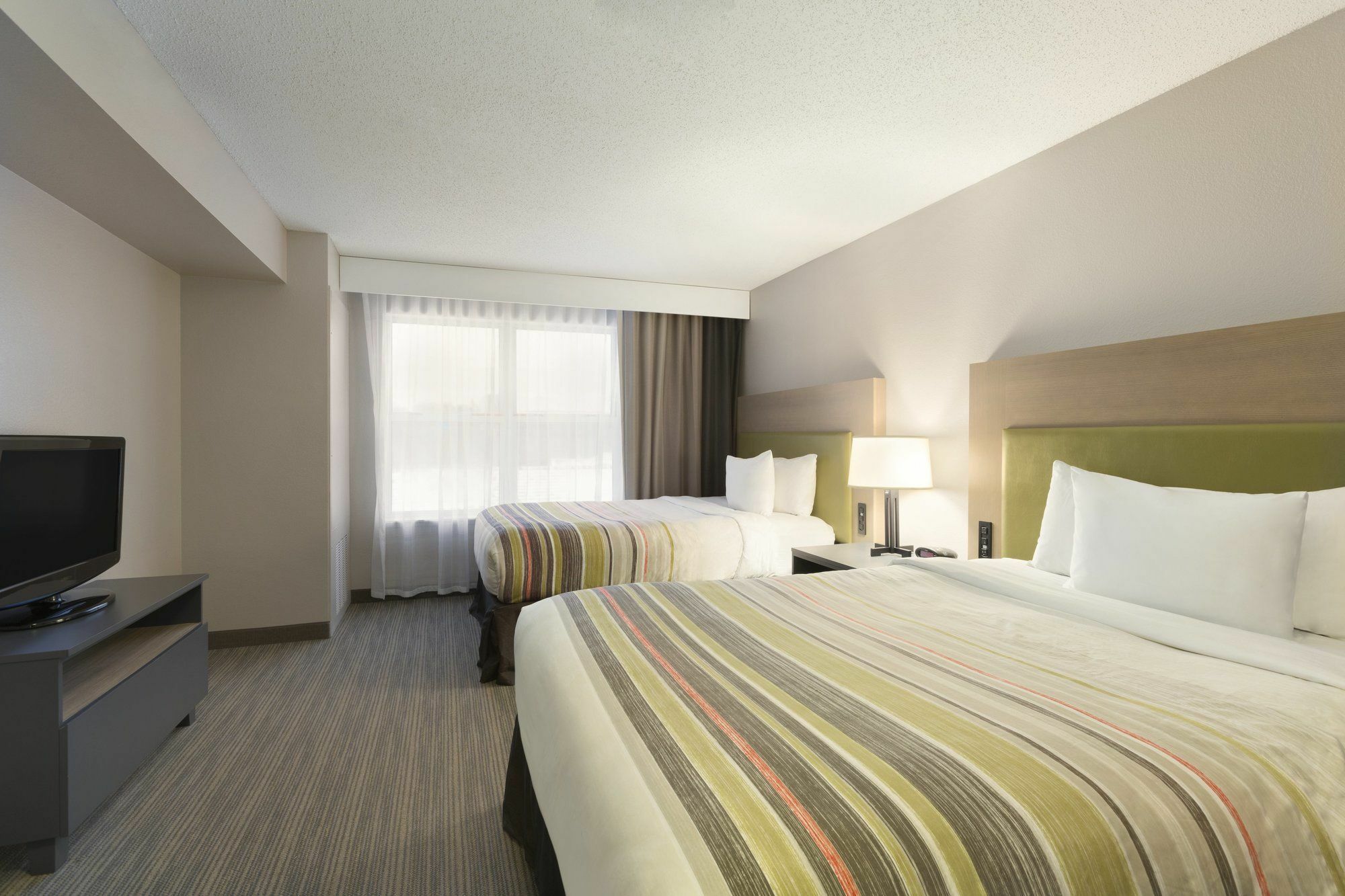 Holiday Inn Express & Suites Marquette By Ihg Екстер'єр фото